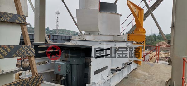 錘破、對輥破、立軸沖擊破三種制砂設(shè)備優(yōu)劣對比